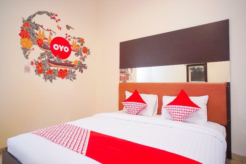 Urbanview Hotel Nugraha Palembang By Reddoorz ภายนอก รูปภาพ